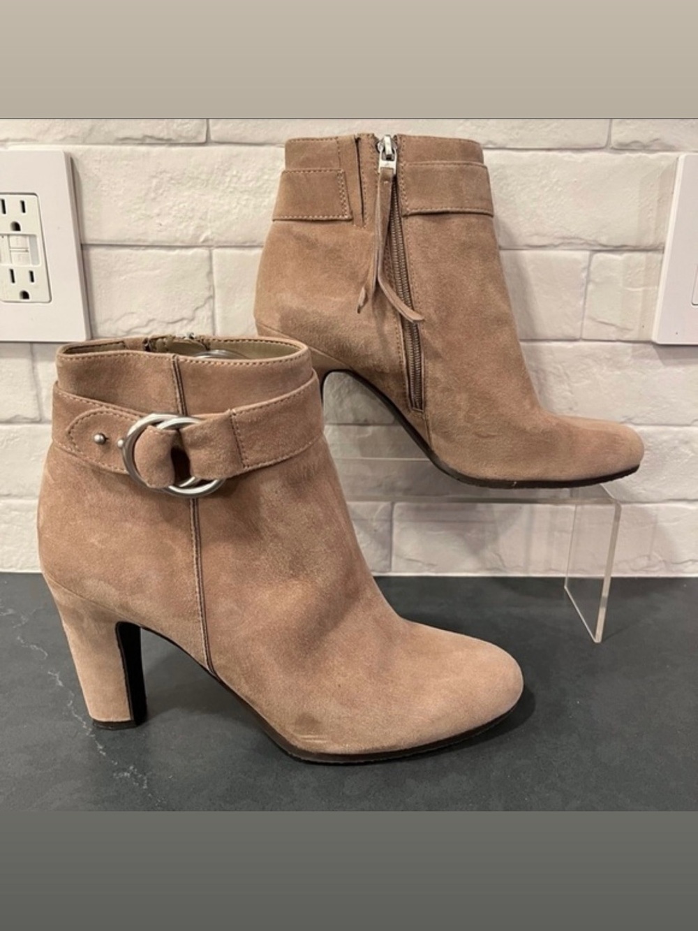Sam Edelman Kaleigh Bootie in Taupe/Brown